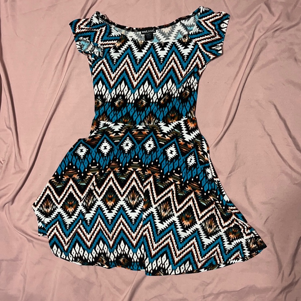 Wet Seal short sleeve dress